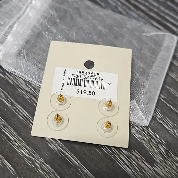 Loft 2 pairs of gold earrings - Picture 2 of 3